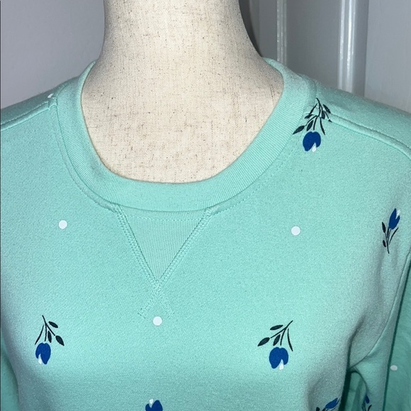 Mint Sweatshirt with Blue‎ Floral Design - Picture 7 of 7